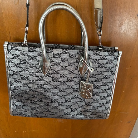 Michael Kors Mirella Medium MK Signature Silver Tote Shoulder Bag Purse Handbag - Picture 1 of 8
